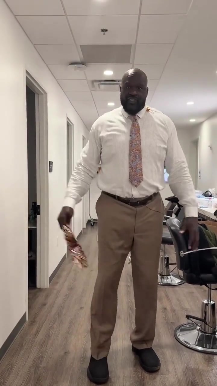 灵活的胖子！奥尼尔社媒晒视频耍宝跳舞：没舞蹈 不青春！