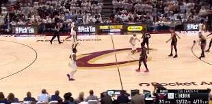 克城蜘蛛侠🕸！米切尔连砍10分浇灭热火 末节17分&全场30+6+6