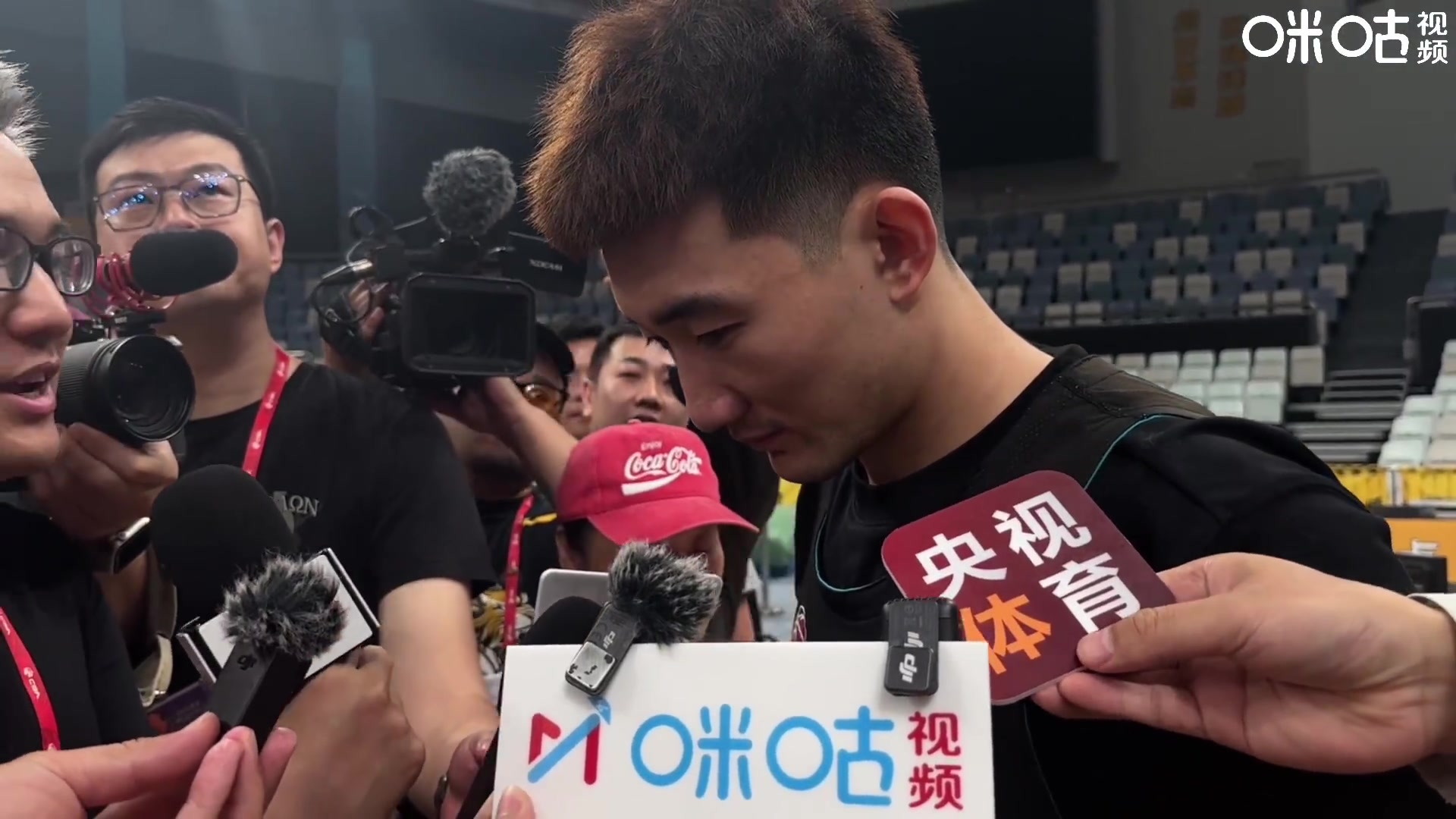 孙铭徽：和辽宁队球员关系都很好 我们其实也是在走他们走过的路