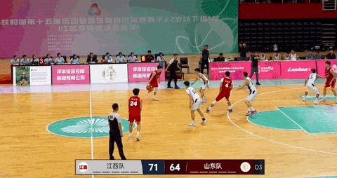 3个月拿下3个MVP，这位小猛男是…？